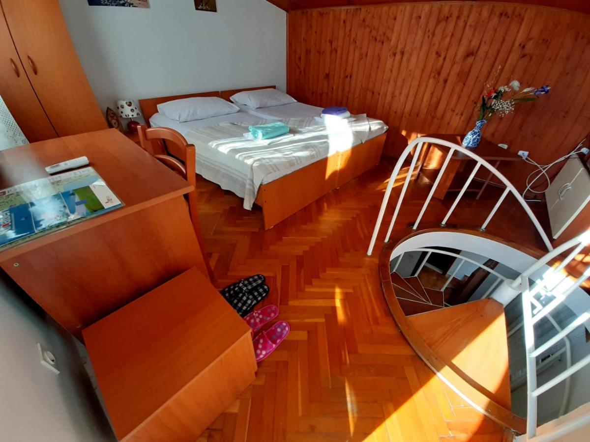 Rosmarinus Rubic Guest house